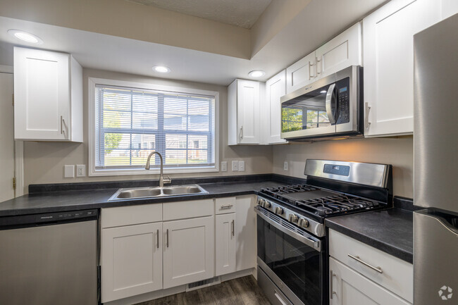 3BR, 1.5BA - 1,120SF - Kitchen - Edge at 1010 Apartments