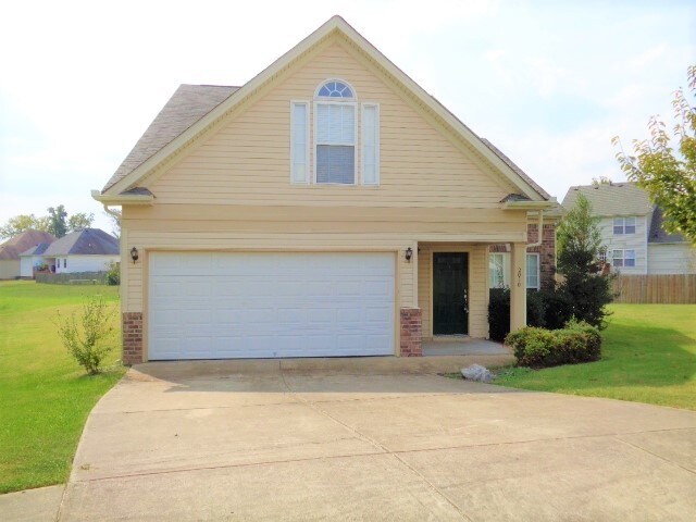 Primary Photo - 2010 McCrory Place