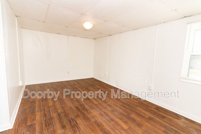 Building Photo - 15 Sawyer St