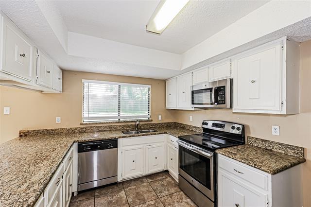 Foto del edificio - 4616 Rockland Dr