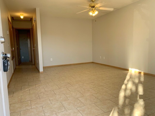 Foto del edificio - 2324 Harry St