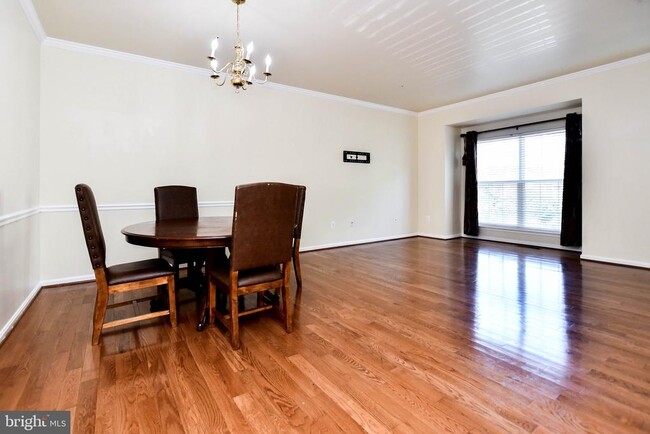 Building Photo - 2713 Yancey Ln