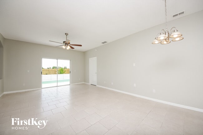 Foto del edificio - 182 White Marsh Cir