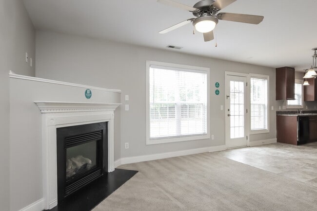Building Photo - 120 Braxman Ln