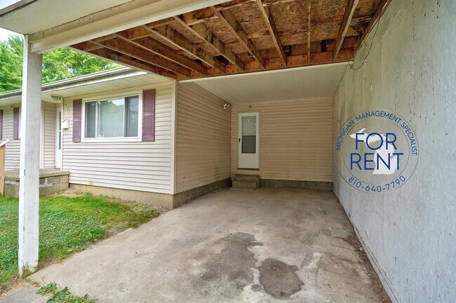 Building Photo - 202 Tennyson Ave