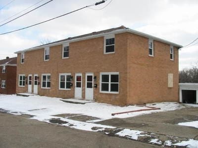 Primary Photo - 1310 20th St NE