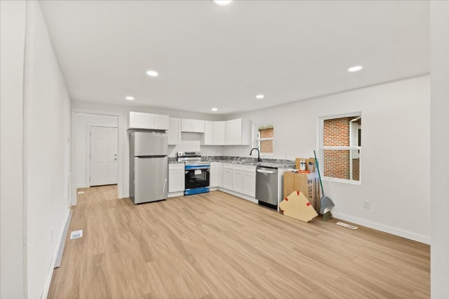 Building Photo - 145 New St