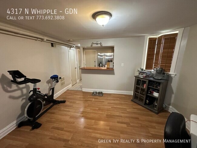 Building Photo - Spacious, 1 Bedroom Garden Unit, Heat Incl...