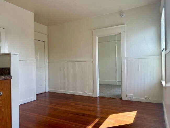 Foto del edificio - 420 20th St SE