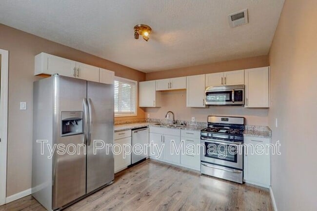 Foto del edificio - 2707 Adams St NE