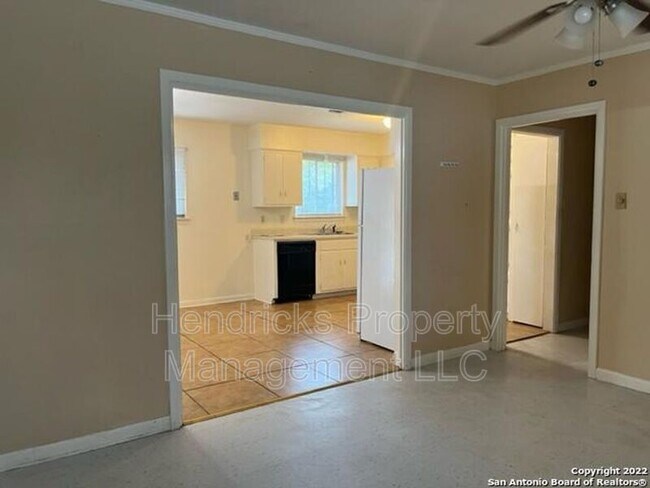 Foto del edificio - 8212 York Dr