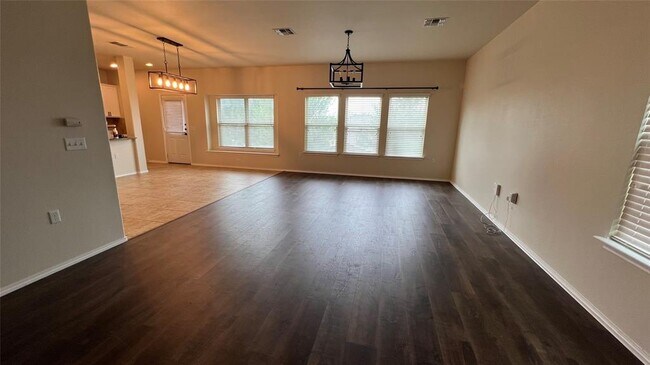 Building Photo - 5813 Kleberg Trail