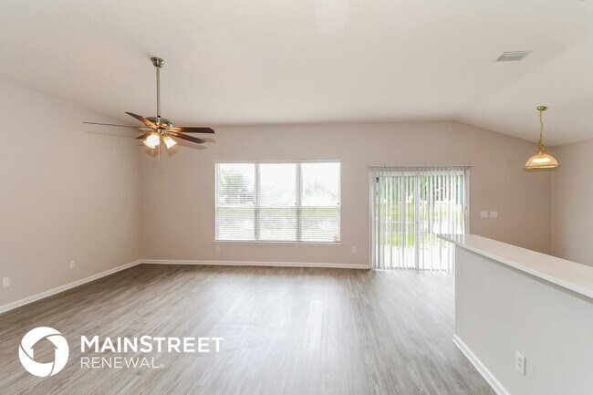 Foto del edificio - 14061 Red Rock Lake Dr