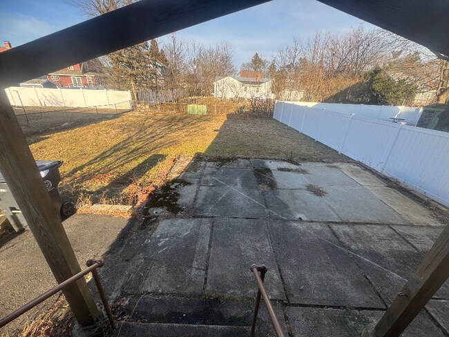 Building Photo - 30 Metacomet Ave