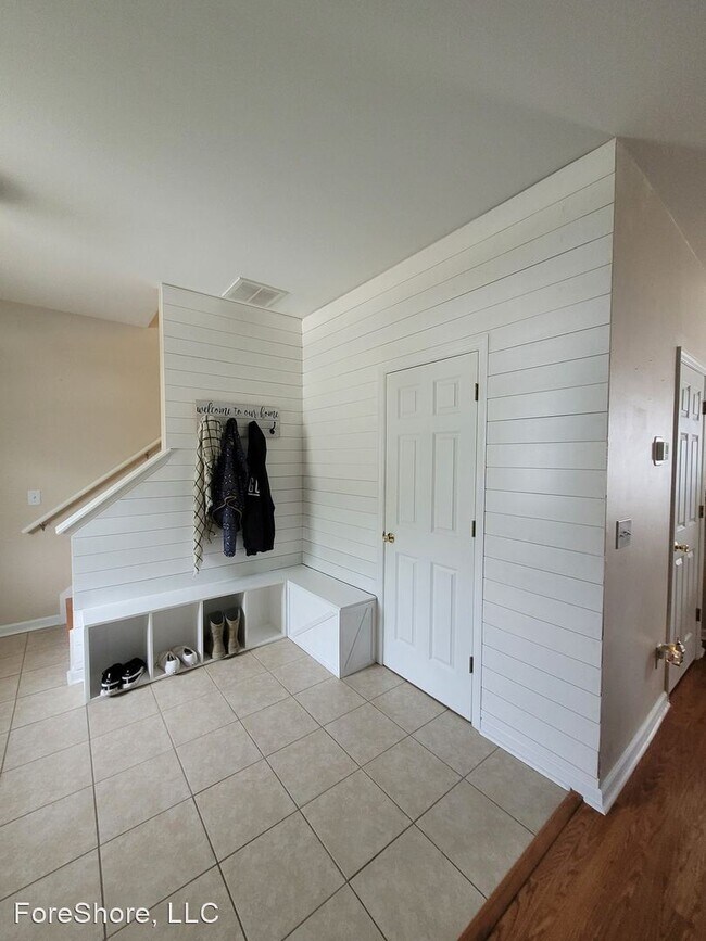 Building Photo - 3 br, 2.5 bath House - 60 Red Cedar Street