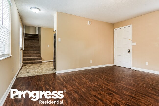 Building Photo - 3117 Parkwood Rd