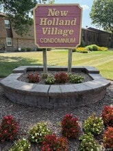 Building Photo - 94 New Holland Village