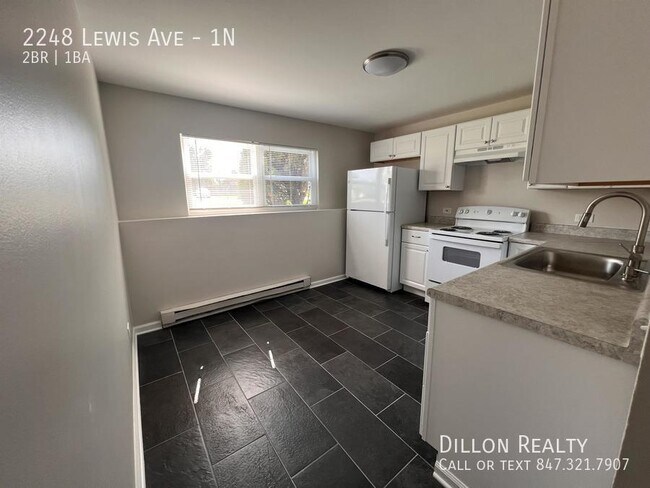Foto del edificio - 2248 Lewis Ave