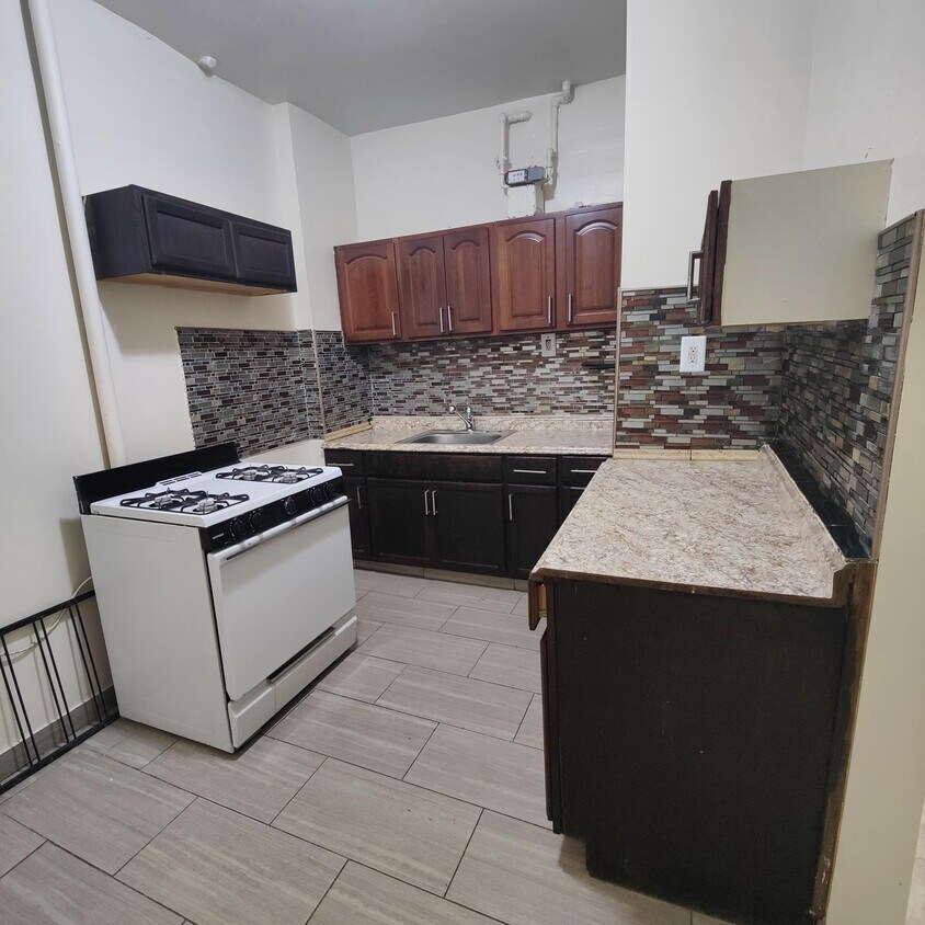 2420 Creston Ave Unit 1C, The Bronx, NY 10468 Room for Rent in The