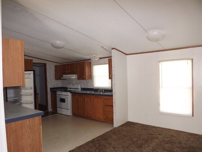 Foto del edificio - 4205 Wilson Rd