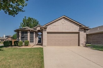 Building Photo - 10501 Cloisters Dr