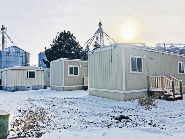 Building Photo - 317 E Smith