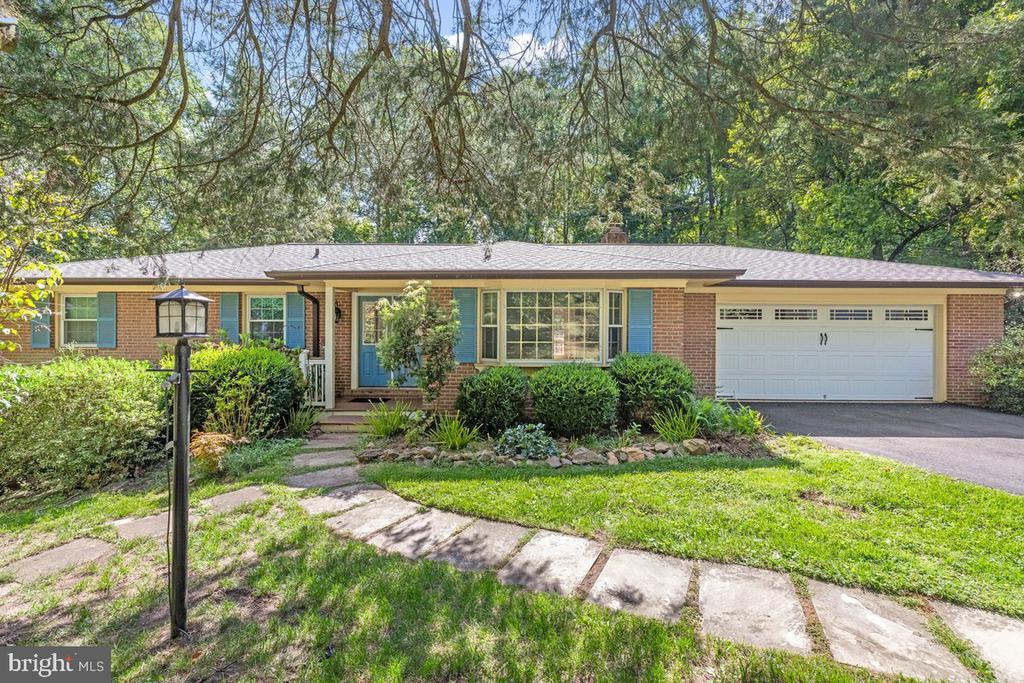 Foto principal - 39225 Foxhill Rd