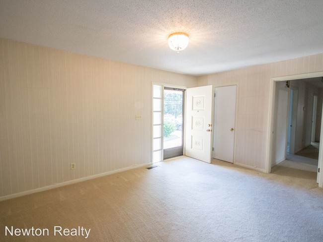 Building Photo - 3 br, 1.5 bath House - 314 Christopher Drive