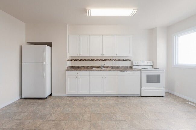 Building Photo - Rivervalley Townhomes