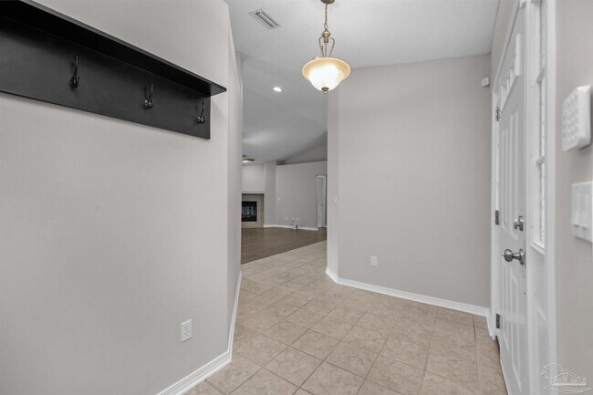 Building Photo - 2081 Seagrape Dr