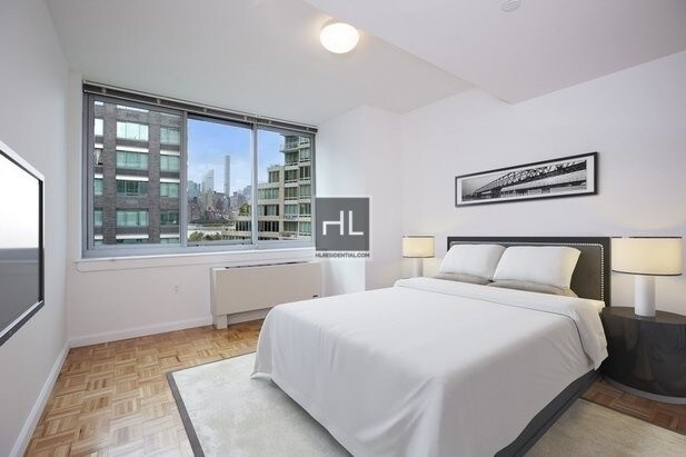 Primary Photo - Waterfront Luxury Studio in LIC - POOL - GYM