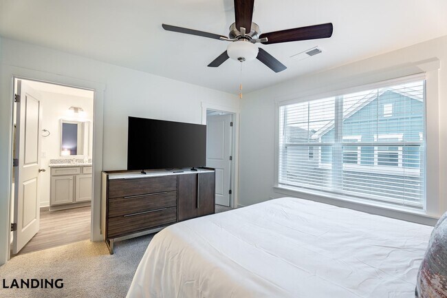 Foto del edificio - 3164 Mulberry Blvd