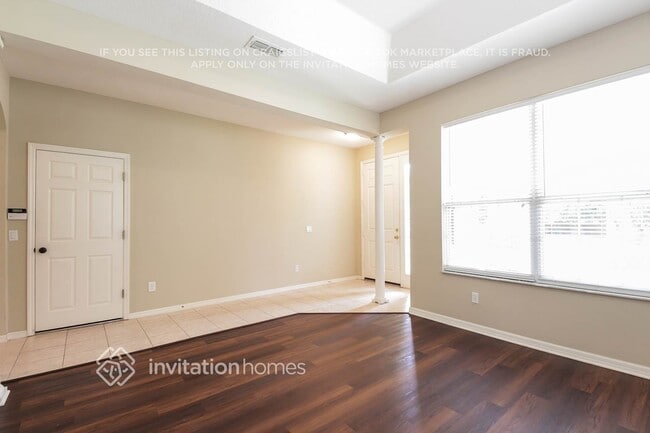 Foto del edificio - 13366 Sunkiss Loop
