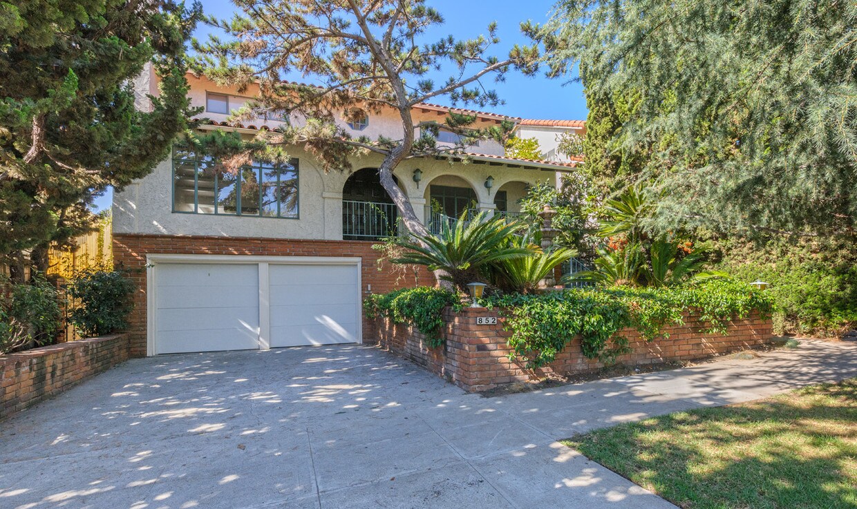 852 15th St, Santa Monica, CA 90403 Condo for Rent in Santa Monica