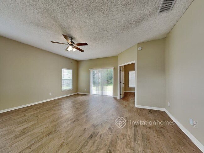Building Photo - 113 Woodbury Pines Cir