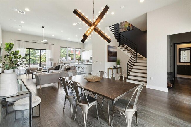 Foto del edificio - 7400 Annette Cove
