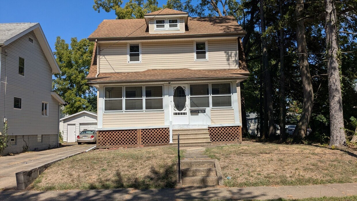 Primary Photo - Newly renovated gem located in Akron
