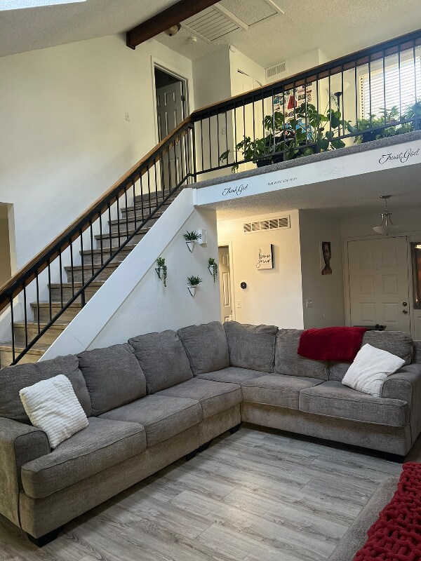 Foto del edificio - 15371 E Louisiana Ave