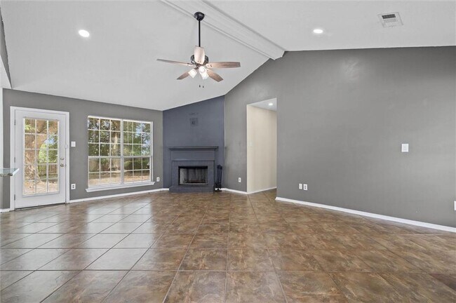 Foto del edificio - 1469 Homestead Dr S