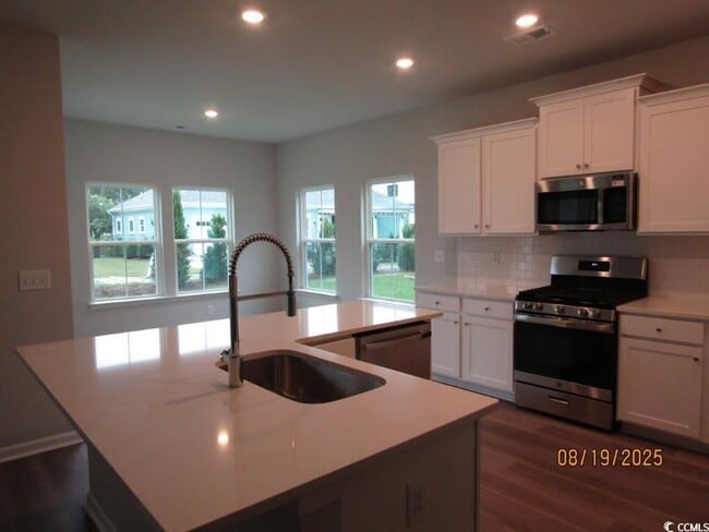 Building Photo - 1513 SeaChase Way