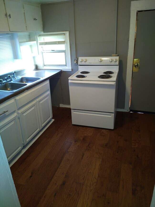 Foto del edificio - 1604 NE 26th St