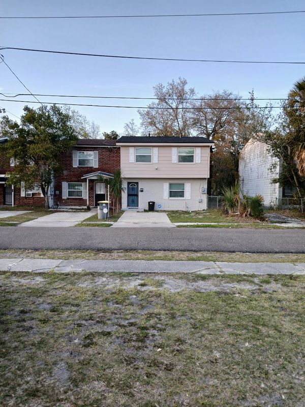 Foto del edificio - 1113 Phelps St