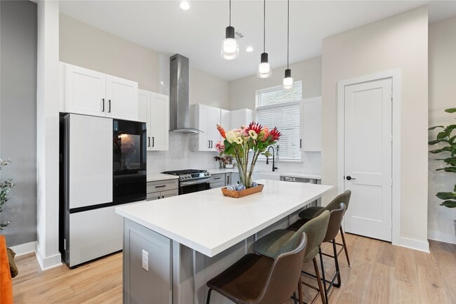 Building Photo - 1410 Milby St