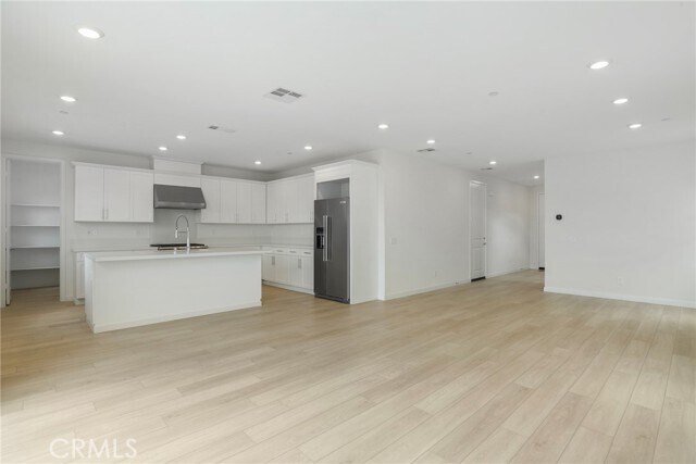 Foto del edificio - 27273 Debut Pl