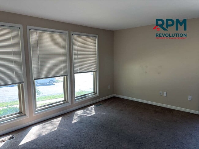 Building Photo - 4 Bedroom Home in Ogden!