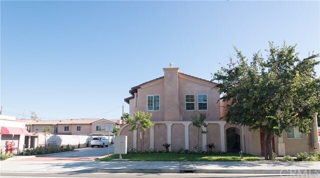 Primary Photo - 2460 Newport Blvd