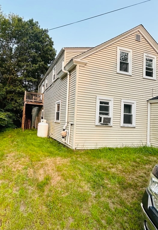 Building Photo - 733 Pleasant St