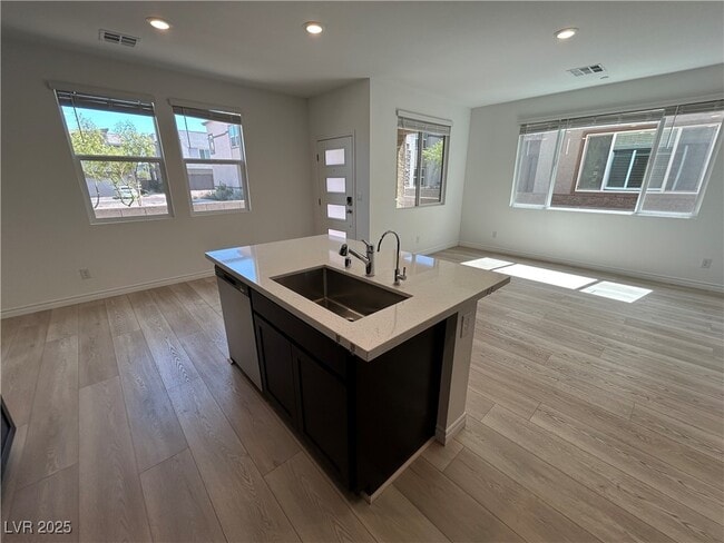 Building Photo - 326 Owens Peak Dr