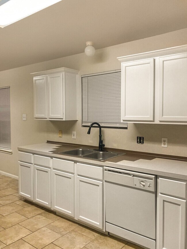 Foto del edificio - 3606 Starbridge Pointe Ln