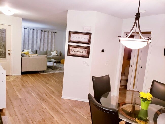 Building Photo - 625 Copernicus Way